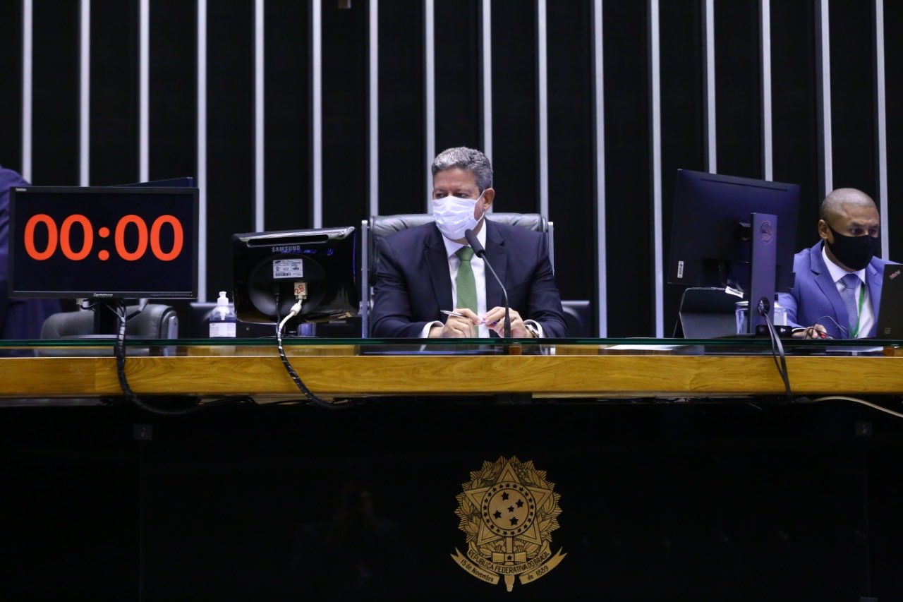 Franzé pede que Arthur Lira encaminhe pedidos de impeachment contra Bolsonaro