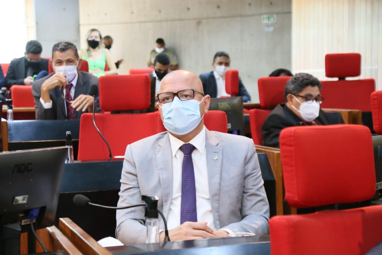 Alepi aprova PL que prioriza vacinação de profissionais da rede bancária e casas lotéricas