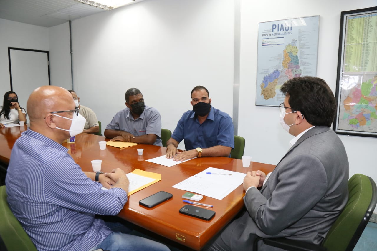 Franzé busca obras para municípios do interior junto à Sefaz
