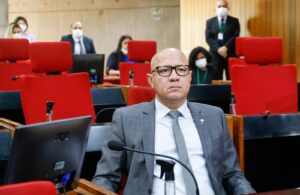 Deputado Franzé critica decisão do STJ sobre rol taxativo