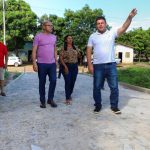 Deputado visita obra de calçamento na zona rural de Angical do Piauí